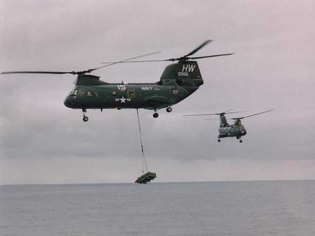 CH-46D VERTREP